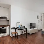 Komfortowy Apartament Z Balkonem